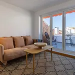 1Bdr Apartment With Terrace And View By Lovelystay