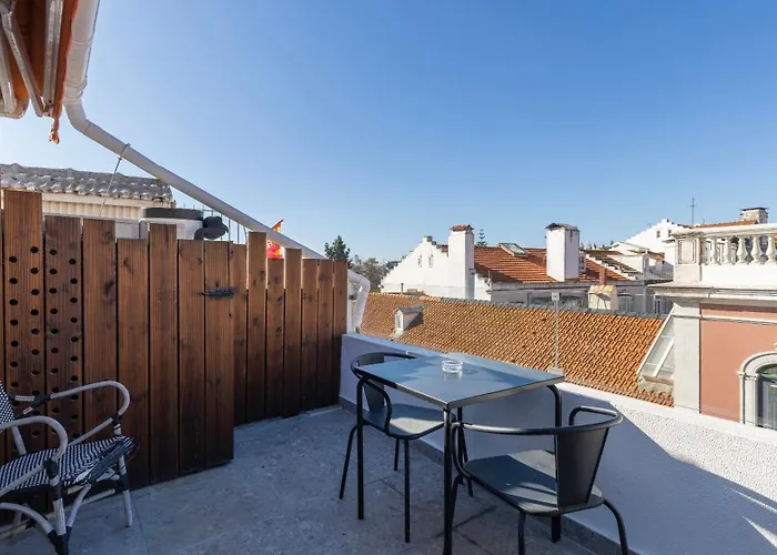 1Bdr Apartment With Terrace And View By Lovelystay