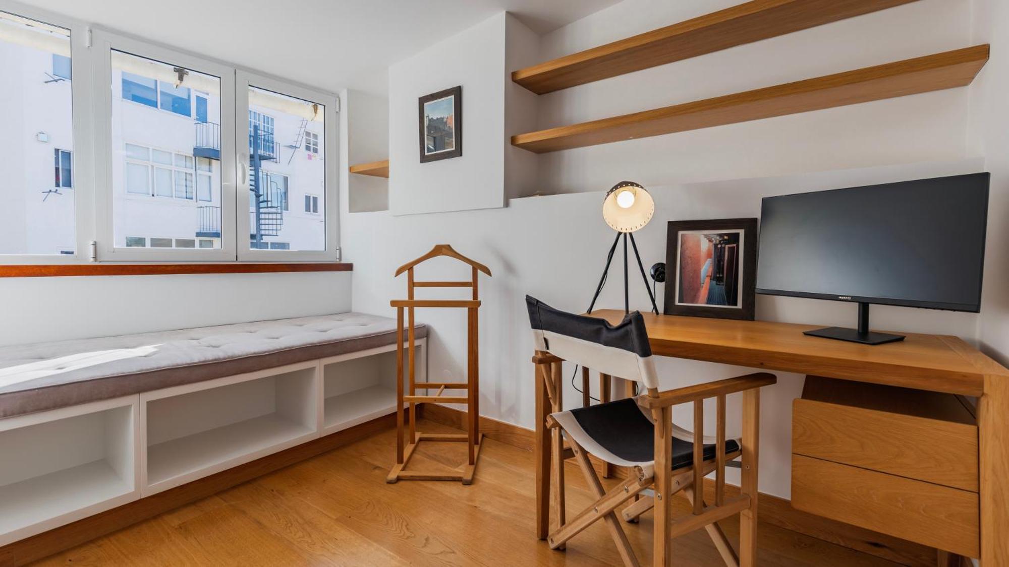1bdr With Terrace And View By Lovelystay *