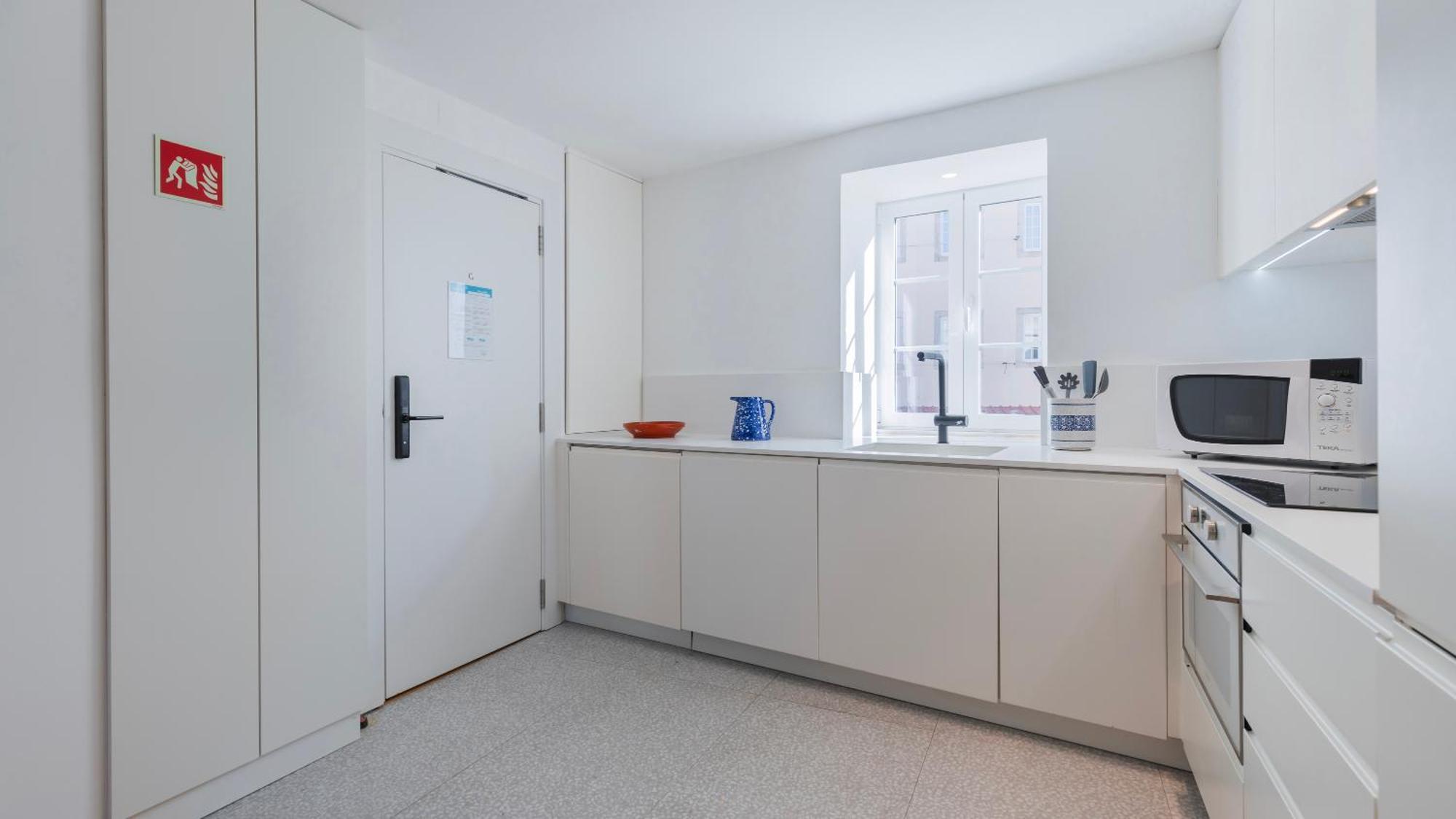 1bdr With Terrace And View By Lovelystay Apartment Lisbon